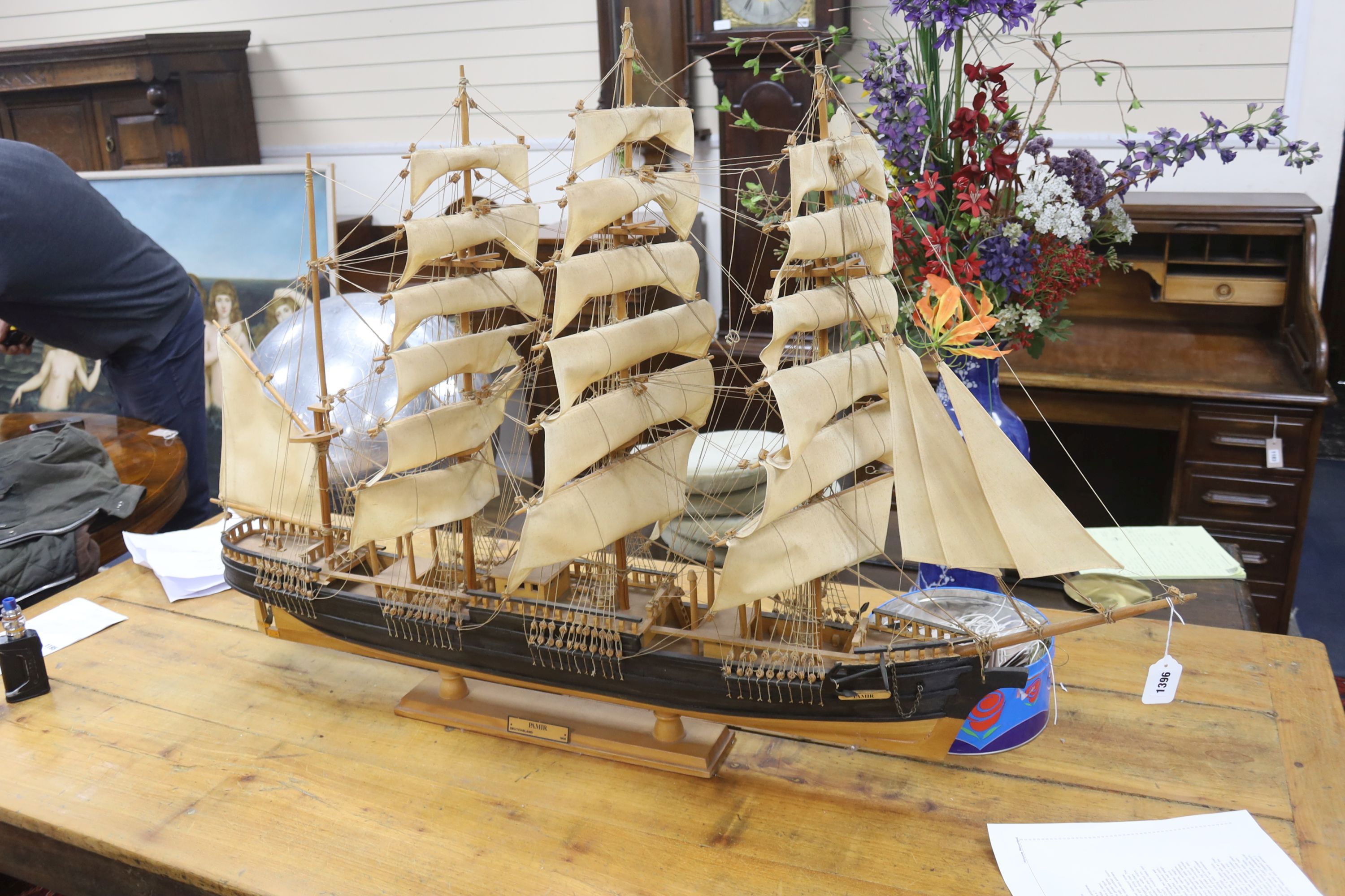 A ship model, width 125cm